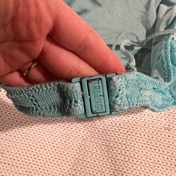 Triangl Bikini Set - Picture 10 of 11